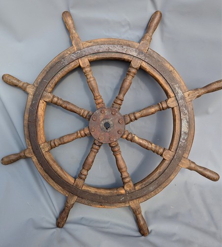 Antikes rustikales schiffsrad - antikes,